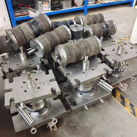 Production personnalisée de moules d'emboutissage de tôle